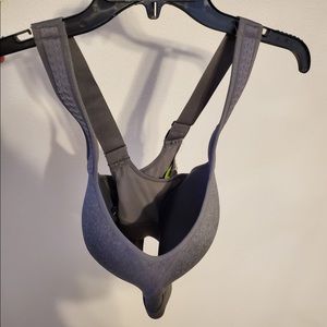 Sports bra women’s